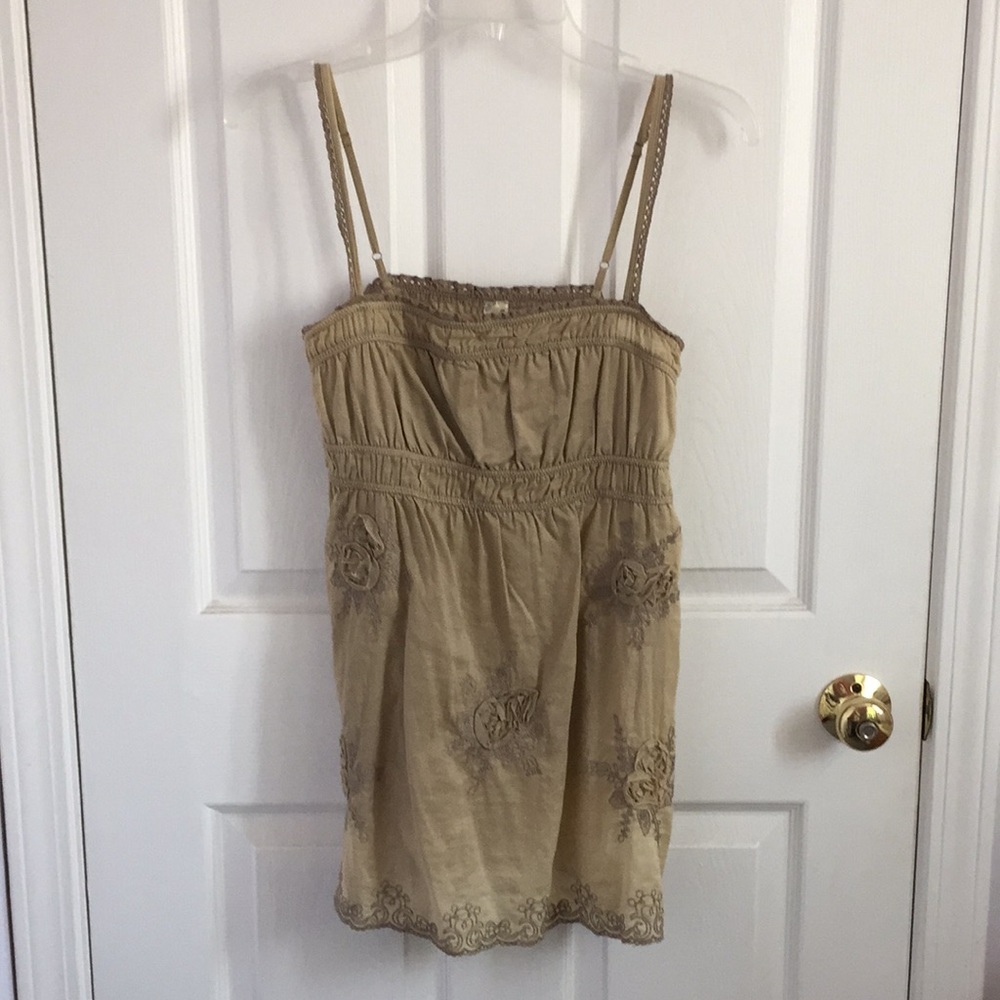 Rosette tank top